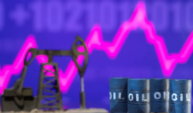 Diplomasi-umudu-azaldi-petrol-fiyatlari-yeniden-toparlandi-featured