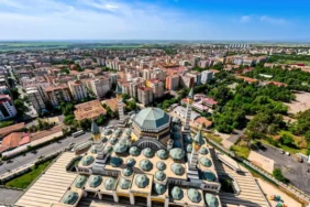 Diyarbakır'ın Bağlar İlçesi Nüfus Rekoru Kırdı 3 Diyarbakir8217in-Baglar-Ilcesi-Nufus-Rekoru-Kirdi-featured