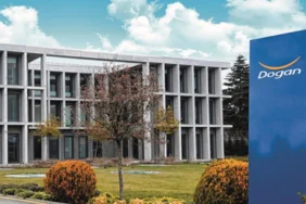 Doğan Holding Kârı 33 Kat Arttı: 3,3 Milyar TL'ye Yükseldi 4 Dogan-Holding-Kari-33-Kat-Artti-33-Milyar-TL8217ye-Yukseldi-featured