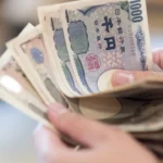 Dolar/Yen 160'a Yaklaştı: Faiz Artırımı Sinyali mi? 14 DolarYen-1608217a-Yaklasti-Faiz-Artirimi-Sinyali-mi-featured