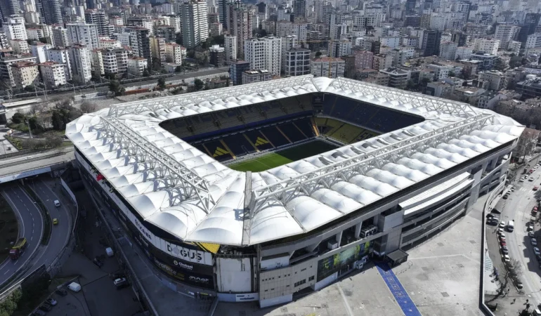 Fenerbahçe'de borç tablosu belli oldu: 28 milyar TL sınırına dayandı 1 Fenerbahce039de-borc-tablosu-belli-oldu-28-milyar-TL-sinirina-dayandi-featured
