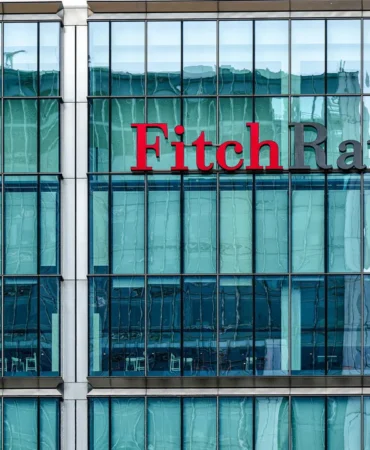 Fitch039ten-petrol-fiyatlari-icin-dikkat-ceken-tahmin-Brent039te-70-dolar-mesaji-featured
