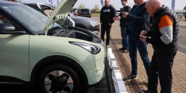 Geely EX2 İngiltere Pazarında: Fiyat ve Beklentiler 1 Geely-EX2-Ingiltere-Pazarinda-Fiyat-ve-Beklentiler-featured