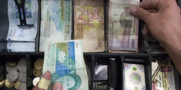 İran Dolar Kuru Rekoru: Tümen Tarihi Düşüşte 6 Iran-Dolar-Kuru-Rekoru-Tumen-Tarihi-Dususte-featured