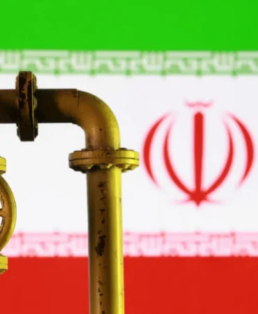 İran'da devlet bankasından petrol şirketine borç darbesi: Hesaplar donduruldu 9 Iran039da-devlet-bankasindan-petrol-sirketine-borc-darbesi-Hesaplar-donduruldu-featured