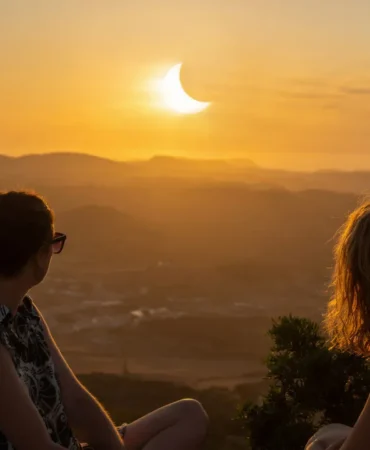 İspanya'da Tam Güneş Tutulması: Somosierra'ya Turist Akını 10 Ispanya8217da-Tam-Gunes-Tutulmasi-Somosierra8217ya-Turist-Akini-featured
