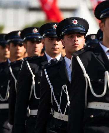 PMYO-3-bin-250-polis-ogrencisi-alacak-2026-PMYO-basvuru-sartlari-ve-tarihleri-belli-oldu-featured