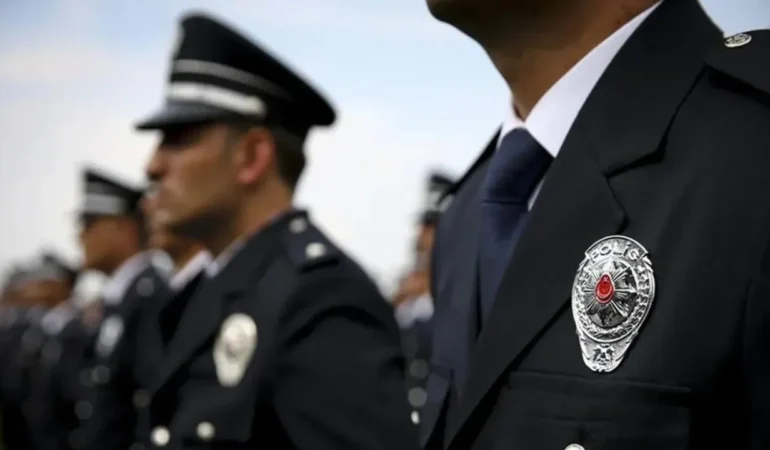 Polis Akademisi 350 öğrenci alacak: YKS sıralaması ve yaş şartı belli oldu 1 Polis-Akademisi-350-ogrenci-alacak-YKS-siralamasi-ve-yas-sarti-belli-oldu-featured