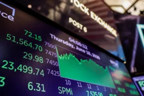 S&P 500 ve Dow Jones'tan tarihi rekor, Nasdaq'da düşüş! 2 SampP-500-ve-Dow-Jones039tan-tarihi-rekor-Nasdaq039da-dusus-featured