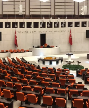 TBMM Tatile Giriyor: Yeni Dönem Ekim'de Başlayacak 3 TBMM-Tatile-Giriyor-Yeni-Donem-Ekim8217de-Baslayacak-featured