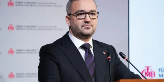 TCMB Başkanı Karahan: "Dezenflasyon süreci güçleniyor"