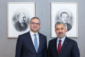 TCMB Başkanı Karahan'dan Türk Telekom'a Ziyaret 3 TCMB-Baskani-Karahan8217dan-Turk-Telekom8217a-Ziyaret-featured