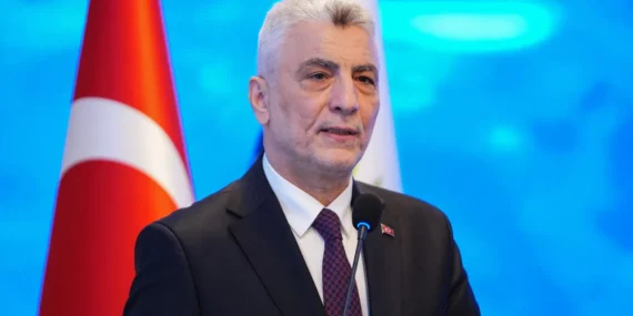 Ticaret Bakanı Bolat'tan "esnaf ve sanatkara yeni finansman" mesajı