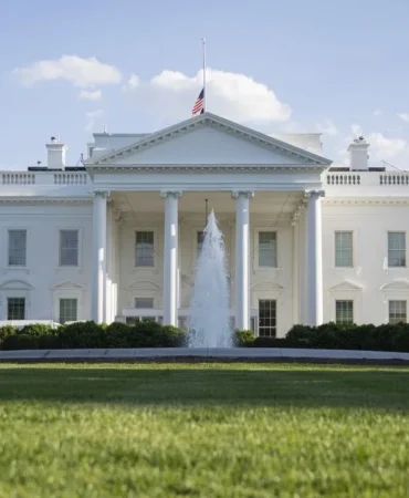 Trump039a-mahkemeden-Beyaz-Saray-freni-400-milyon-dolarlik-projeye-durdurma-karari-featured