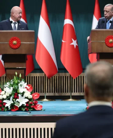 Turkiye-Avusturya-Ticaret-Hacmi-5-Milyar-Dolara-Hedefleniyor-featured