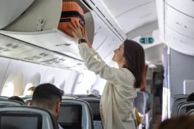Uçak yolcularına kötü haber: Kabin bagajı için ek ücret geliyor! 3 Ucak-yolcularina-kotu-haber-Kabin-bagaji-icin-ek-ucret-geliyor-featured