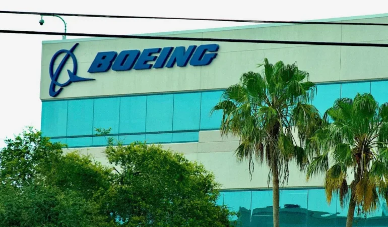 ABD-Donanmasi8217ndan-Boeing8217e-20-Milyar-Dolarlik-Savas-Ucagi-Anlasmasi-featured