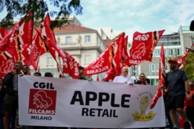 Apple'a iPhone Lansmanında Grev Şoku: 1.600+ Çalışan İş Bıraktı 3 Apple8217a-iPhone-Lansmaninda-Grev-Soku-1.600-Calisan-Is-Birakti-featured