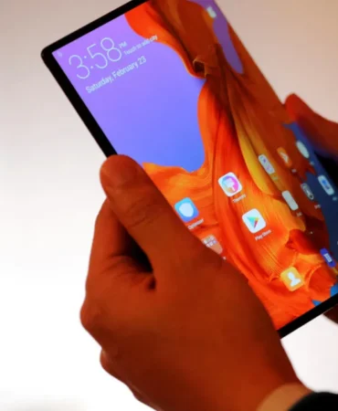 Apple'dan Yapay Zeka ve OLED Vurgusuyla 16 Yeni Ürün 2 Apple8217dan-Yapay-Zeka-ve-OLED-Vurgusuyla-16-Yeni-Urun-featured