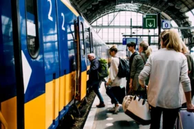 Hollanda'da Ulaşım Grevi Trafiği Beklenenden Az Etkiledi 3 Hollanda8217da-Ulasim-Grevi-Trafigi-Beklenenden-Az-Etkiledi-featured