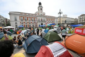 Ispanya-Konut-Krizi-Madrid8217de-Cadir-Eylemleri-Basladi-featured