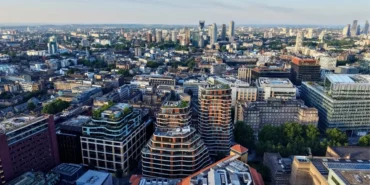 Londra'da Sıcaklar Evleri Yıkıyor: Zemin Çökmesi Riski 6 Londra8217da-Sicaklar-Evleri-Yikiyor-Zemin-Cokmesi-Riski-featured