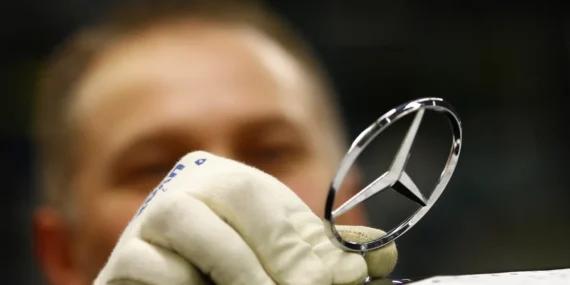 Mercedes, Almanya’da Fabrika Kapatma Tehlikesiyle Karşı Karşıya