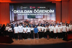 Ortaokullara Yapay Zeka Eğitimi: 5.2 Milyon Öğrenciye Ulaşacak 5 Ortaokullara-Yapay-Zeka-Egitimi-5.2-Milyon-Ogrenciye-Ulasacak-featured