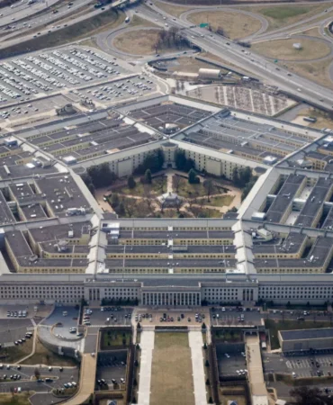 Pentagon Siber Güvenlik Açıkları 10 Kat Arttı: Yapay Zeka Tehdidi 10 Pentagon-Siber-Guvenlik-Aciklari-10-Kat-Artti-Yapay-Zeka-Tehdidi-featured
