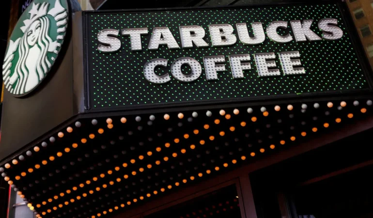 Starbucks-Japonya8217yi-Satiyor-mu-Degerleme-3-Milyar-Dolar-featured