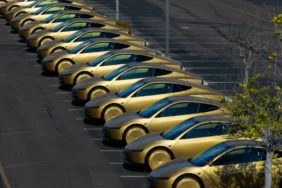 Tesla Cybercab Tanıtımı Sonrası Hisselerde Sert Düşüş 3 Tesla-Cybercab-Tanitimi-Sonrasi-Hisselerde-Sert-Dusus-featured