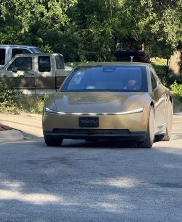 Tesla-Cybercab8217ler-Houston8217da-Robotaksi-Yaklasiyor-featured