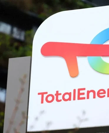 TotalEnergies'ten Dev Hisse Geri Alımı: 2.5 Milyar Dolar 7 TotalEnergies8217ten-Dev-Hisse-Geri-Alimi-2.5-Milyar-Dolar-featured