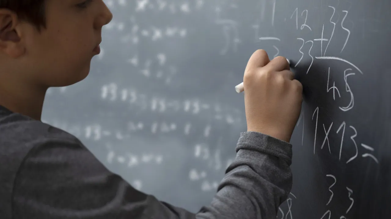 Türkiye PISA'da Zirvede: Fen Bilimleri ve Okumada OECD'yi Geride Bıraktı 1 Turkiye-PISA8217da-Zirvede-Fen-Bilimleri-ve-Okumada-OECD8217yi-Geride-Birakti-featured