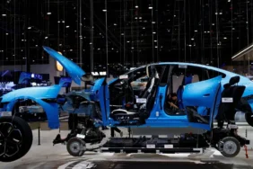 Xiaomi8217nin-Robot-Fabrikasi-76-Saniyede-Bir-Otomobil-Uretiyor-featured