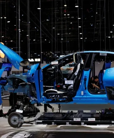 Xiaomi8217nin-Robot-Fabrikasi-76-Saniyede-Bir-Otomobil-Uretiyor-featured