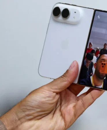 iPhone Duo Türkiye'de En Pahalı: 230 Bin TL Fiyat Şoku 5 iPhone-Duo-Turkiye8217de-En-Pahali-230-Bin-TL-Fiyat-Soku-featured