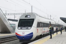 Ankara-Karadeniz-Hizli-Treni-25-Saate-Inacak-featured