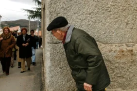 İngiltere Emeklilik Birikimleri Tehdit Altında: 34 Milyon Yetişkin Riskte 4 Ingiltere-Emeklilik-Birikimleri-Tehdit-Altinda-34-Milyon-Yetiskin-Riskte-featured