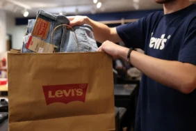 Levi's Arşiv Modelleriyle Yeniden Yükselişte 3 Levi8217s-Arsiv-Modelleriyle-Yeniden-Yukseliste-featured