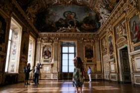 Louvre-Muzesi-Kapanma-Riskiyle-Karsi-Karsiya-featured