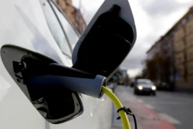 Otomotivde-Elektrikli-Araclar-Pazar-Lideri-Oldu-featured