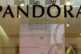Pandora-Vietnam8217da-Dunyanin-En-Buyuk-Mucevher-Fabrikasini-Acti-featured