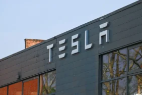 Tesla-Surus-Teknolojisinin-Adini-Degistirdi-featured