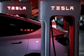 Tesla8217nin-Satislari-Geriledi-3.-Ceyrek-Teslimatlari-Dustu-featured