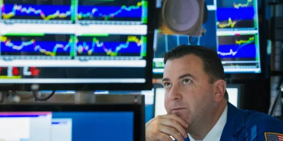 Yatırımcılar Dalgalanmada Bogle, Buffett, Graham’dan Ders Aldı